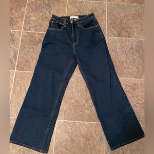 Abercrombie Curve Love High Rise 90s Relaxed Jean 25/0 HEMMED